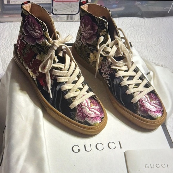 Gucci “love is blind” Men’s high top. NIOB - Picture 1 of 7